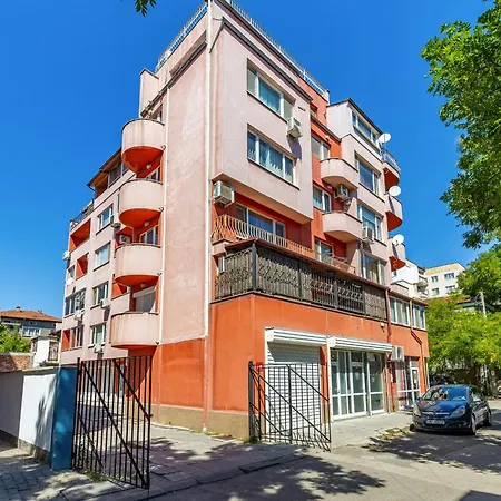 Comfort Corner - 1bd With Balcony By Flat Mаnager Апартамент *