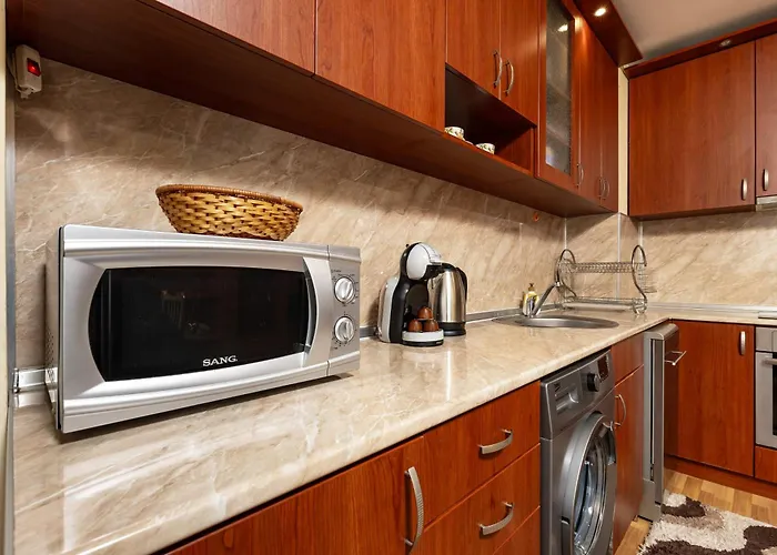 Comfort Corner - 1bd With Balcony By Flat Mаnager